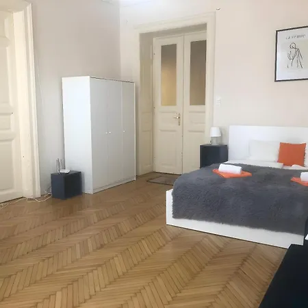 Apartment Chic Central
